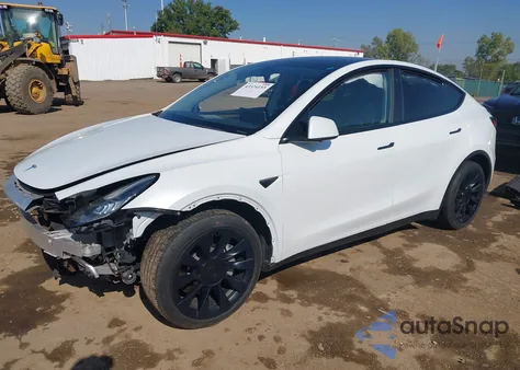 2023 Tesla Model Y Awd/Long Range Dual Motor All-Wheel Drive из США, поврежденный, VIN 7SAYGDEE4PA070722